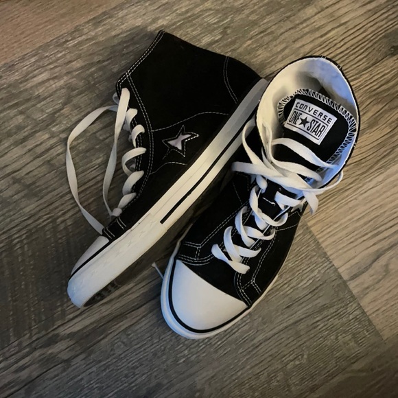 Converse men’s one star black high tops 9.5